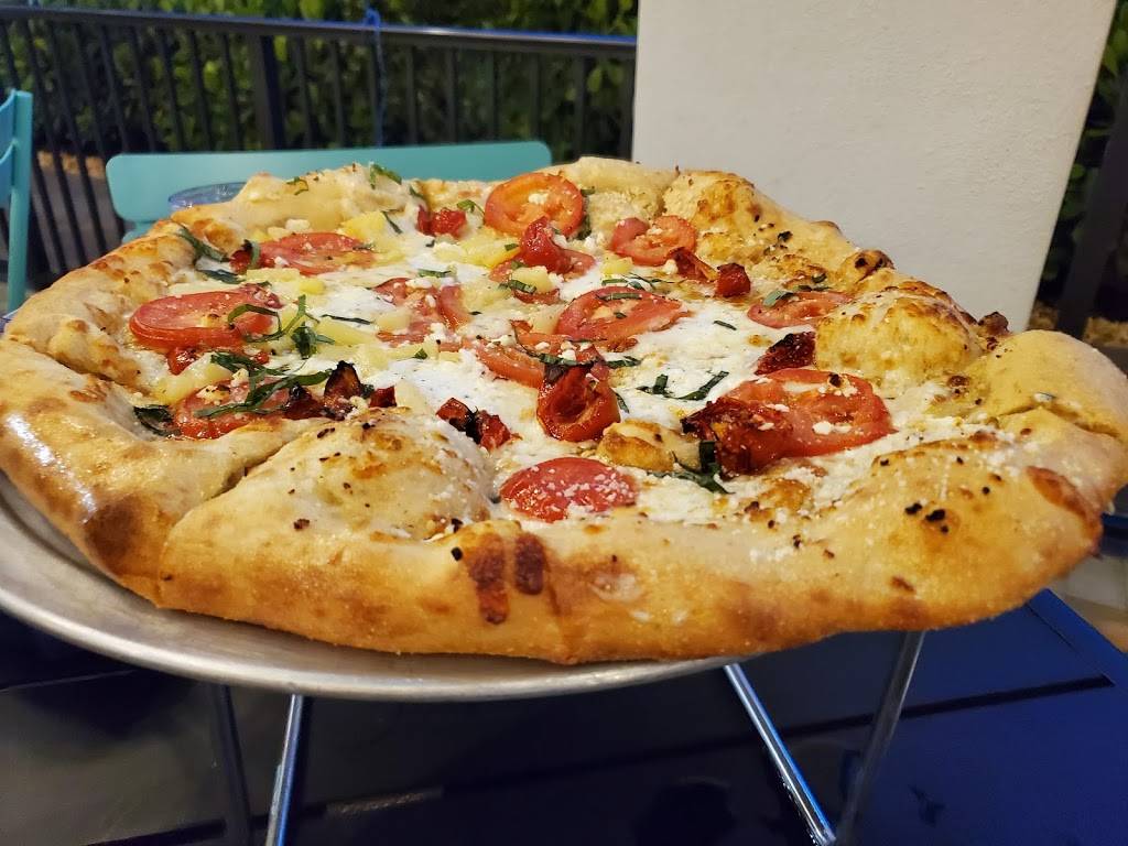 Mellow Mushroom | meal takeaway | 10950 Eagle Village Dr Suite 305C, Fort Myers, FL 33913, USA | 2395992616 OR +1 239-599-2616