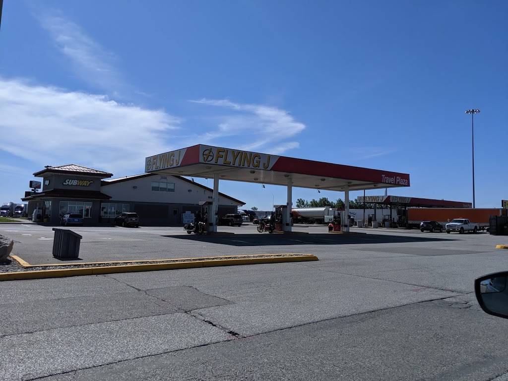 Flying J Travel Center | restaurant | 19325 Essex County Road 42, Tilbury, ON N0P 2L0, Canada | 5196821140 OR +1 519-682-1140