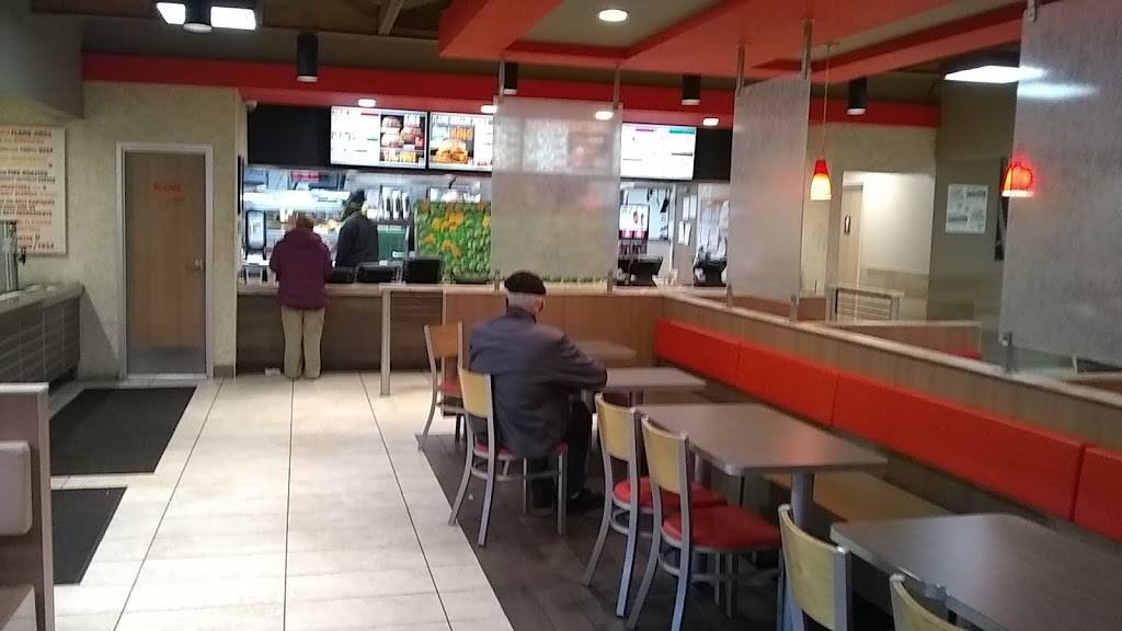 Burger King | restaurant | 2806 N Broadway, Knoxville, TN 37917, USA | 8655254327 OR +1 865-525-4327