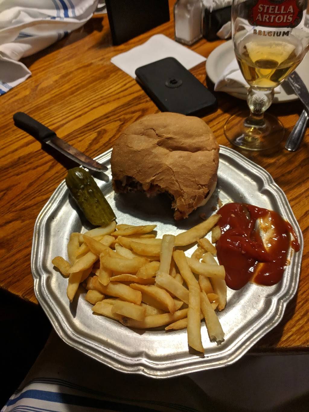 Raindancer Restaurant | restaurant | 4582 NY-30, Amsterdam, NY 12010, USA | 5188422606 OR +1 518-842-2606