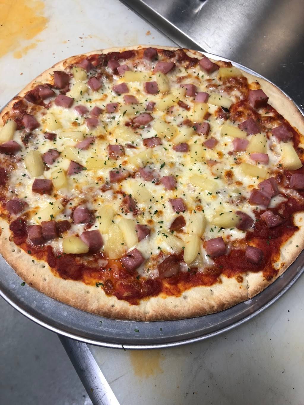 Tap It Tavern | restaurant | 5515 Olde Wadsworth Blvd #1-2, Arvada, CO 80002, USA | 3034236577 OR +1 303-423-6577