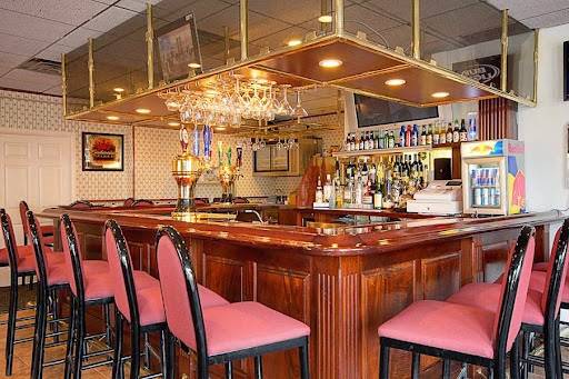 Manhattan Drive Bar & Grill | restaurant | 118 US-206, Hillsborough Township, NJ 08844, USA | 9087221712 OR +1 908-722-1712