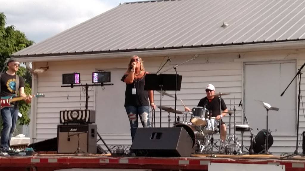 Piz-A-Italia | restaurant | 10518 Gowanda State Rd, North Collins, NY 14111, USA | 7163372591 OR +1 716-337-2591