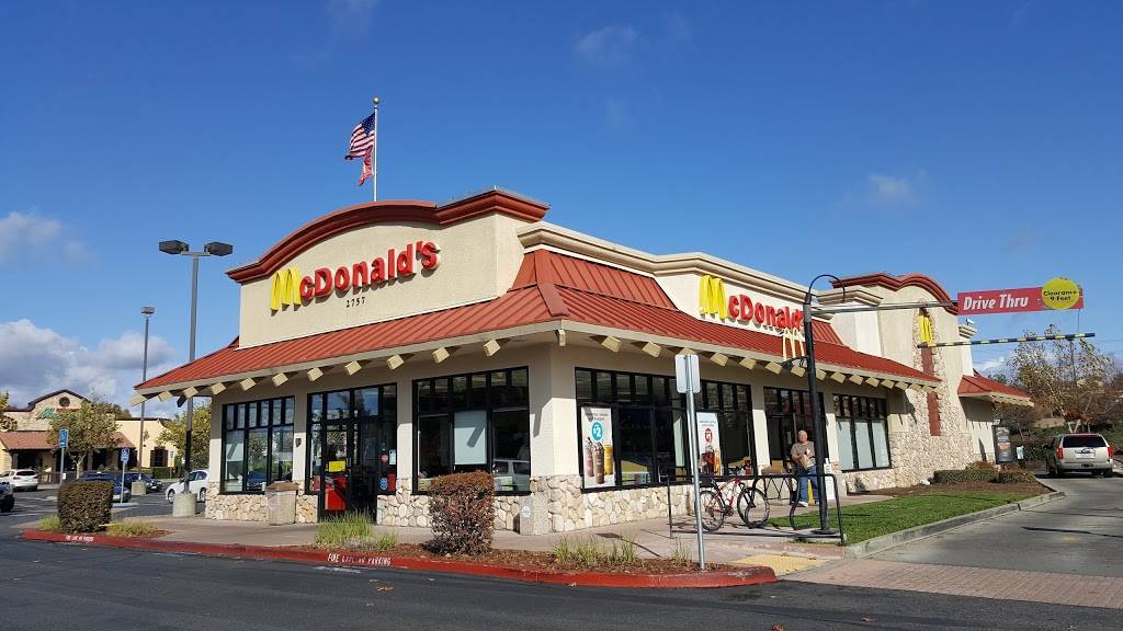 McDonalds | cafe | 2757 E Bidwell St, Folsom, CA 95630, USA | 9169846305 OR +1 916-984-6305