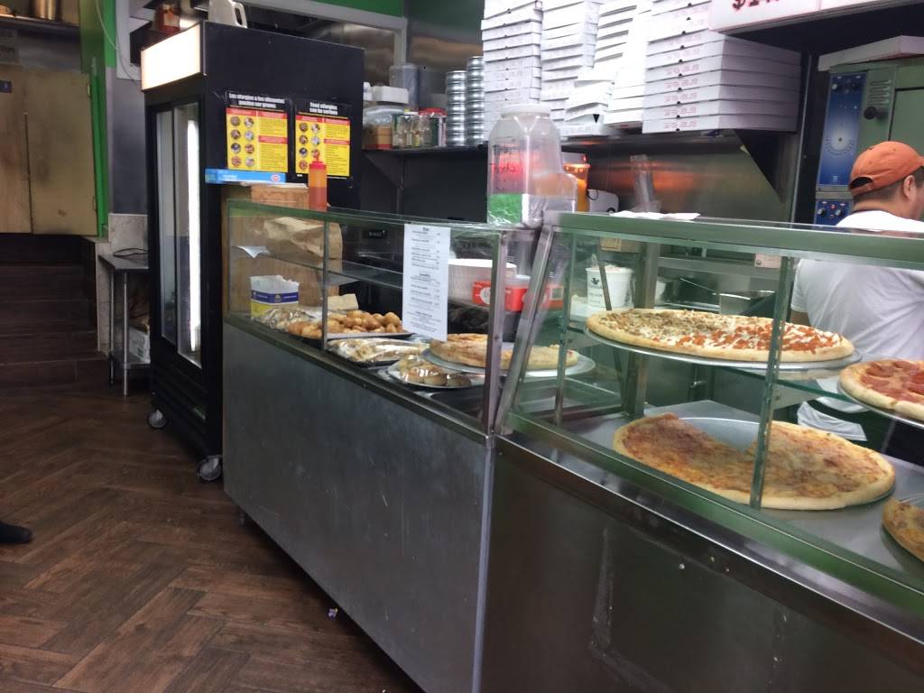 Pizza Cachapas Y Mas | restaurant | 59 W 170th St, Bronx, NY 10452, USA | 7186187990 OR +1 718-618-7990