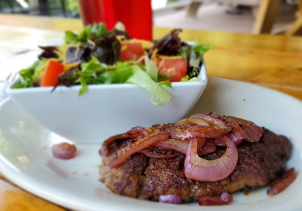 Smooth Rapids Outfitters | restaurant | 245 Durham St, McMinnville, TN 37110, USA | 9314529251 OR +1 931-452-9251