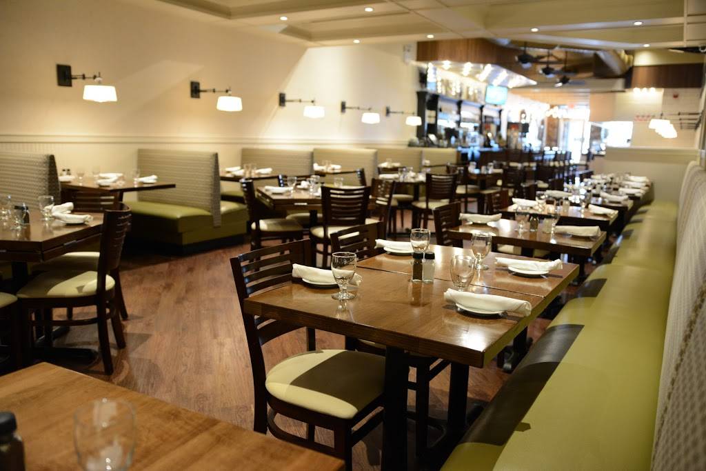 Iavarone Cafe | restaurant | 1534 Union Tpke, North New Hyde Park, NY 11040, USA | 5164884500 OR +1 516-488-4500
