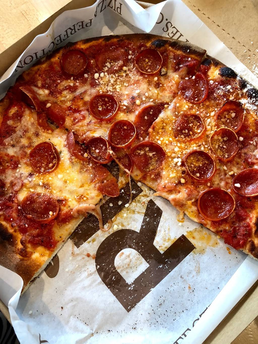 Rise Pie | restaurant | 1650 Premium Outlet Blvd, Aurora, IL 60502, USA | 6304998810 OR +1 630-499-8810