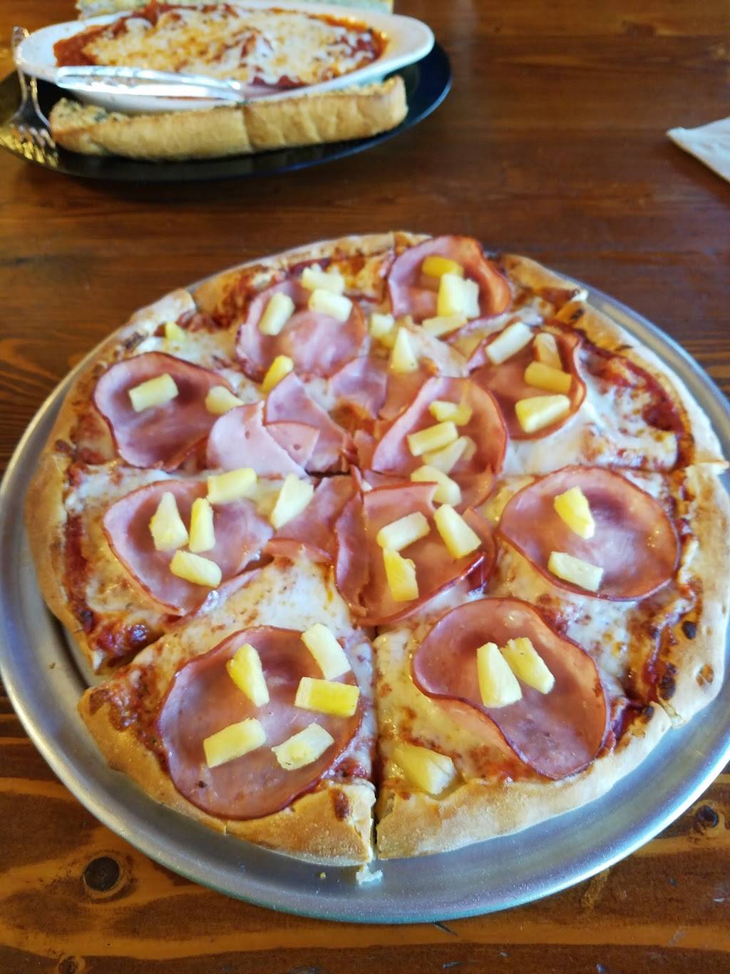 Pizza Factory | restaurant | 18711 Tiffeni Dr, Twain Harte, CA 95383, USA | 2096773497 OR +1 209-677-3497