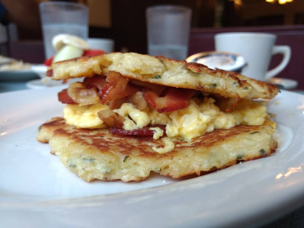 The Place To Be | restaurant | 1391 Warren Rd, Lakewood, OH 44107, USA | 2162268783 OR +1 216-226-8783