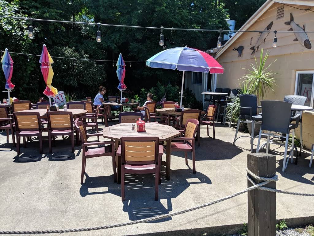 Jacks Barcelona Drive In | restaurant | 8249 1st St, Westfield, NY 14787, USA | 7163262277 OR +1 716-326-2277