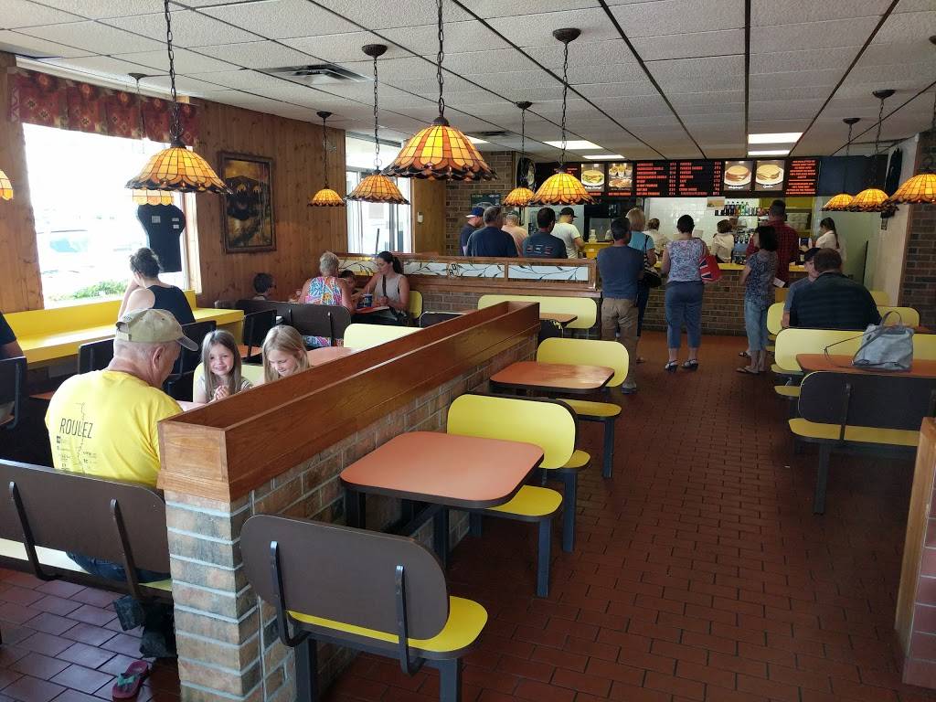 Dic Anns | restaurant | 235 Rue de Martigny O, Saint-Jérôme, QC J7Y 2G4, Canada | 8663422667 OR +1 866-342-2667