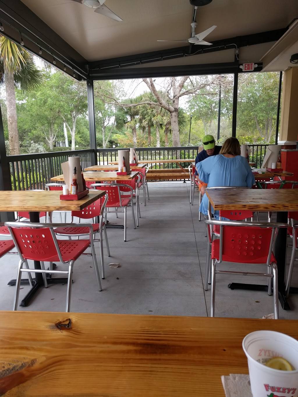 Fuzzys Taco Shop | restaurant | 2405 Tarpon Bay Blvd, Naples, FL 34119, USA | 2396539747 OR +1 239-653-9747