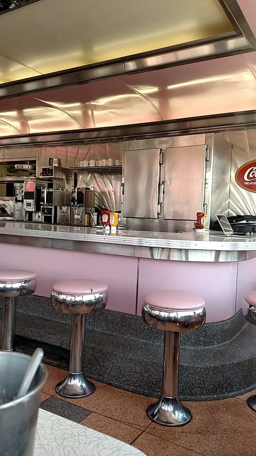 Dans Diner | restaurant | 6503 28th St SE, Grand Rapids, MI 49546, USA | 6167190304 OR +1 616-719-0304
