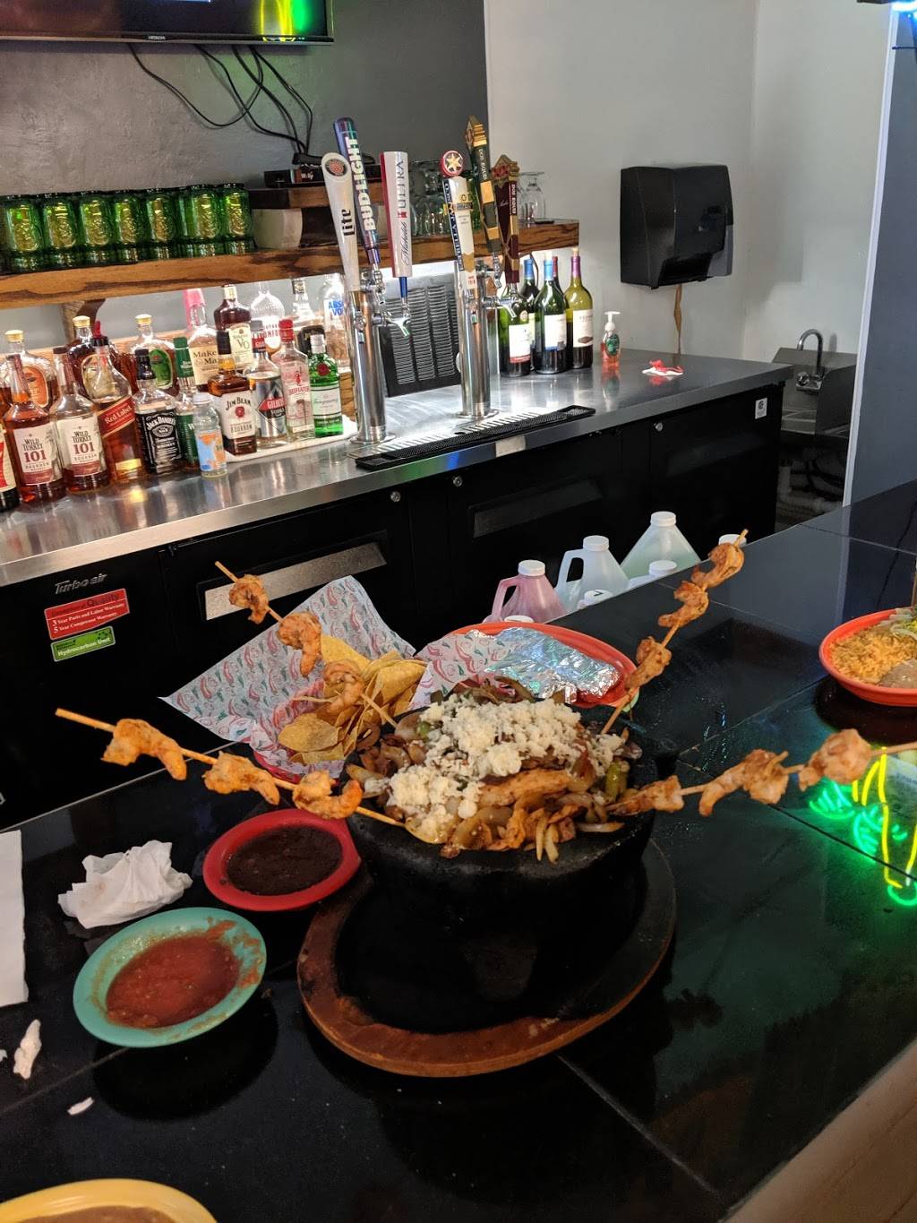 Habaneros Mexican Grill | restaurant | 8211 N Highway 11 Ste. A, Tamassee, SC 29686, USA | 8649440738 OR +1 864-944-0738