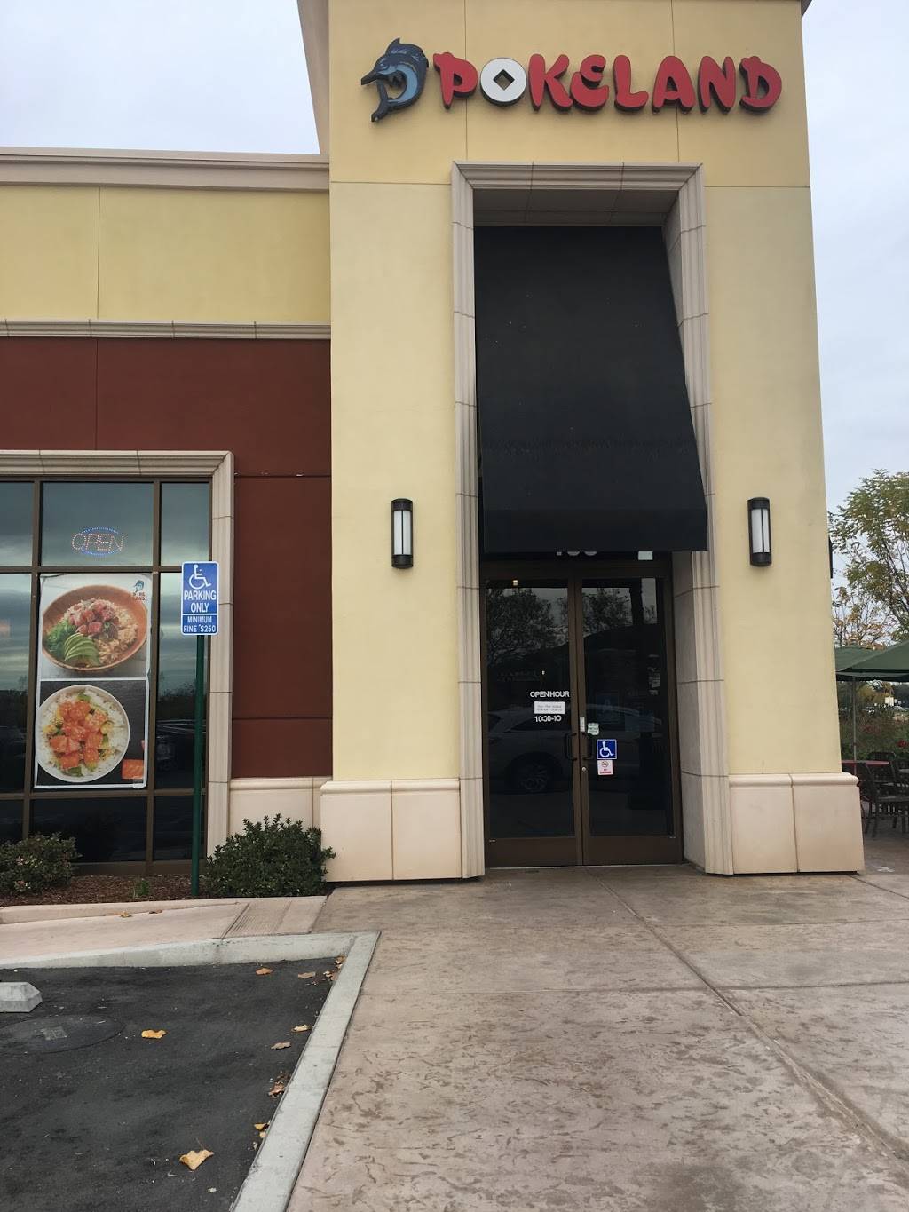 Poke Bowl | restaurant | 10500 Stockdale Hwy #400, Bakersfield, CA 93311, USA | 6618859263 OR +1 661-885-9263