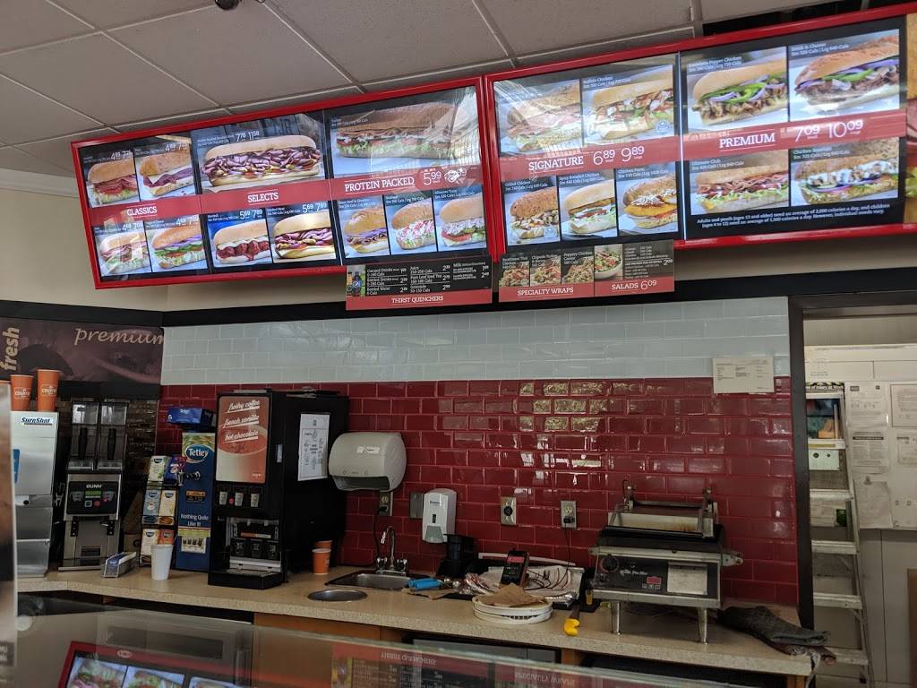 Mr.Sub | restaurant | 364 Lakeshore Rd E, Mississauga, ON L5G 1H6, Canada | 2898651200 OR +1 289-865-1200