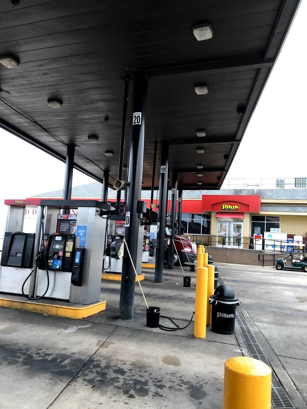 Pilot Travel Center | restaurant | 1701 W Ashley Rd, Boonville, MO 65233, USA | 6608829120 OR +1 660-882-9120