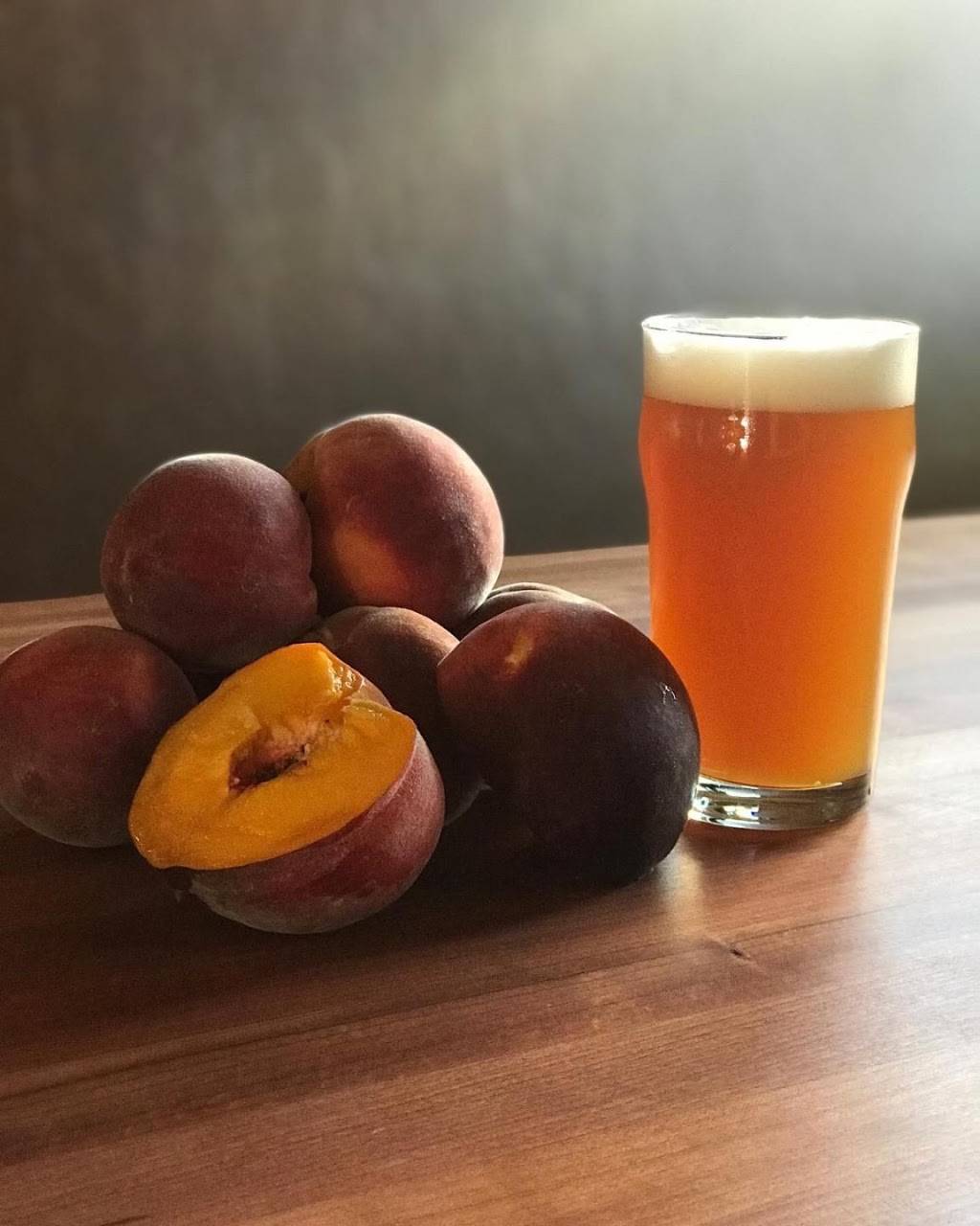 Pedals & Pints Brewing Company | restaurant | 156 W Hillcrest Dr, Thousand Oaks, CA 91360, USA | 8055510547 OR +1 805-551-0547