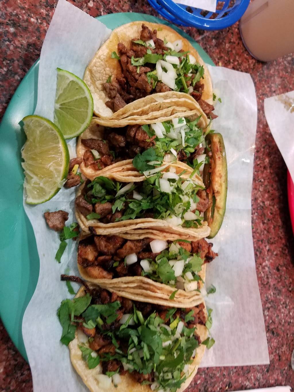 Taco El Jalisciense | restaurant | 2859 W Chicago Ave, Chicago, IL 60622, USA | 7732352859 OR +1 773-235-2859