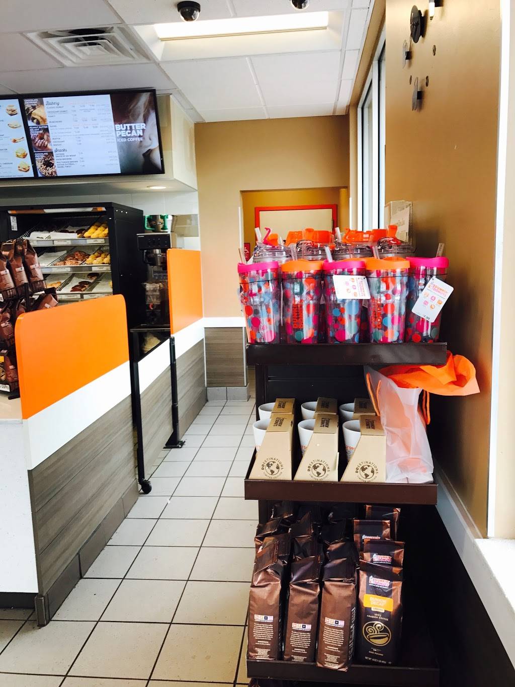 Dunkin | cafe | 2805-2809 S Front St, Philadelphia, PA 19148, USA | 2157550995 OR +1 215-755-0995