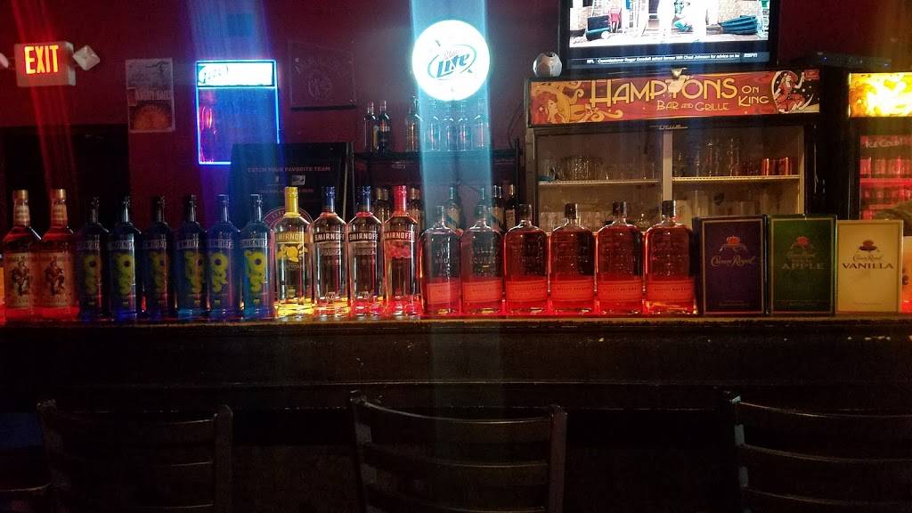Hamptons On King | restaurant | 234 King Ave, Columbus, OH 43201, USA | 6142992099 OR +1 614-299-2099