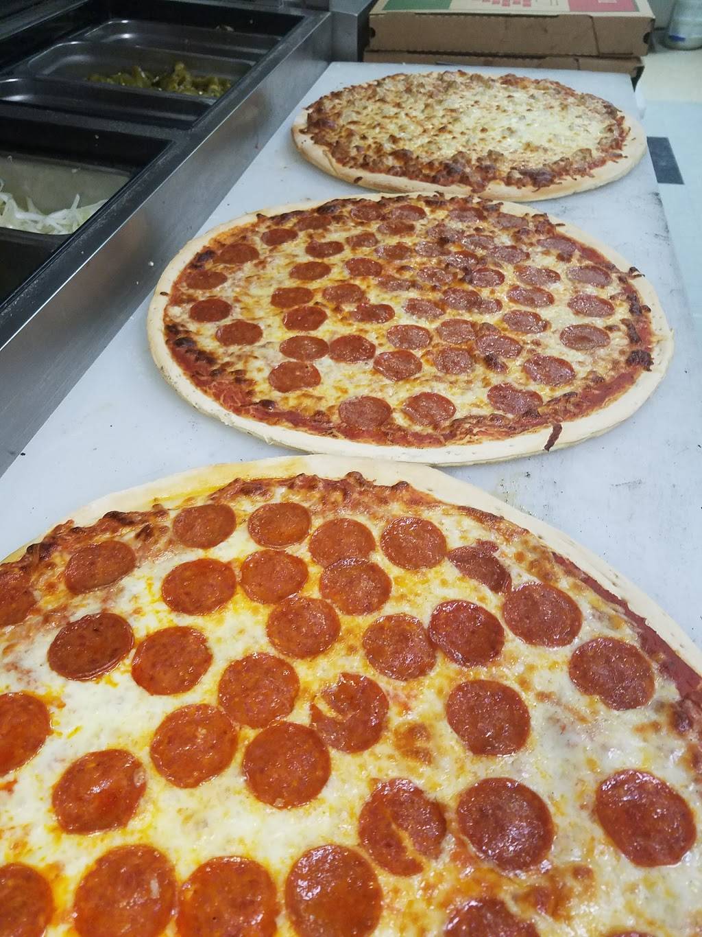 Cochiaros Pizza and Catering | restaurant | 107 Grand Ave, Northlake, IL 60164, USA | 7085620021 OR +1 708-562-0021