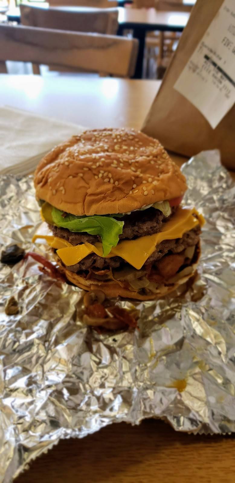 Five Guys | meal takeaway | 916 W Atlantic St, Emporia, VA 23847, USA | 4343483483 OR +1 434-348-3483