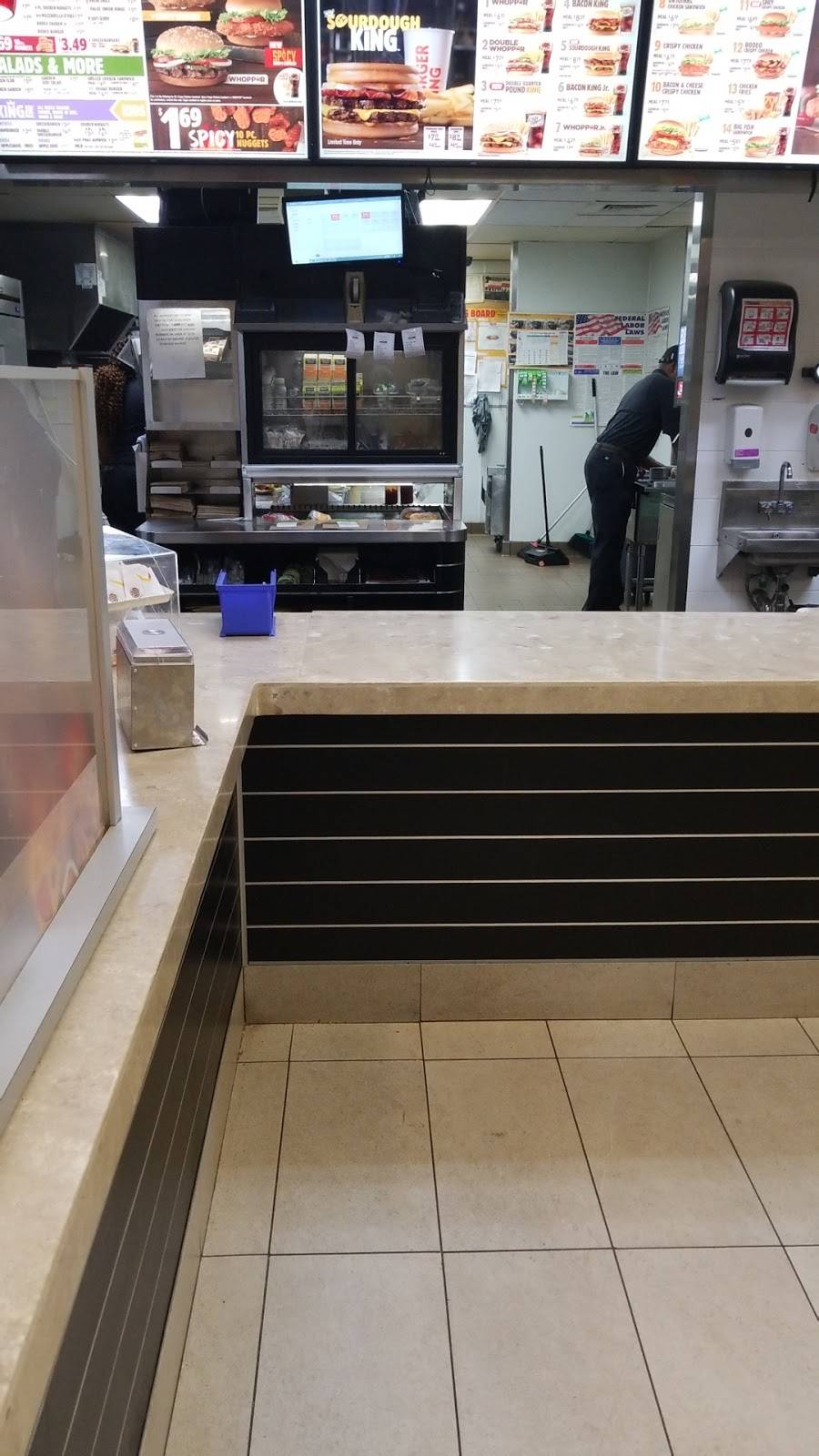 Burger King | restaurant | 3910 Trenton Rd, Clarksville, TN 37040, USA | 9315530789 OR +1 931-553-0789