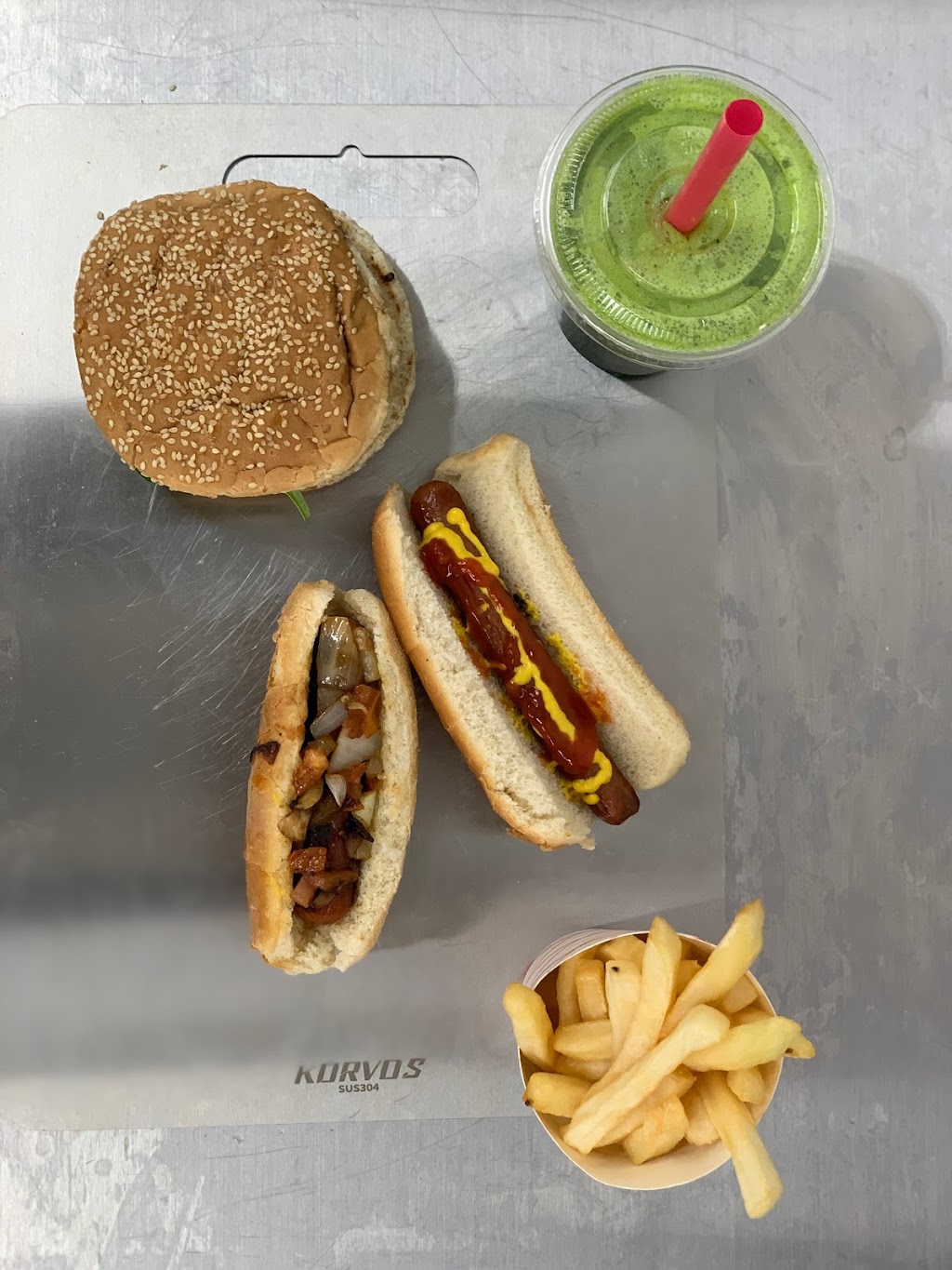 Ez Station | restaurant | 1722 Pitkin Ave, Brooklyn, NY 11212, USA | 3477894485 OR +1 347-789-4485