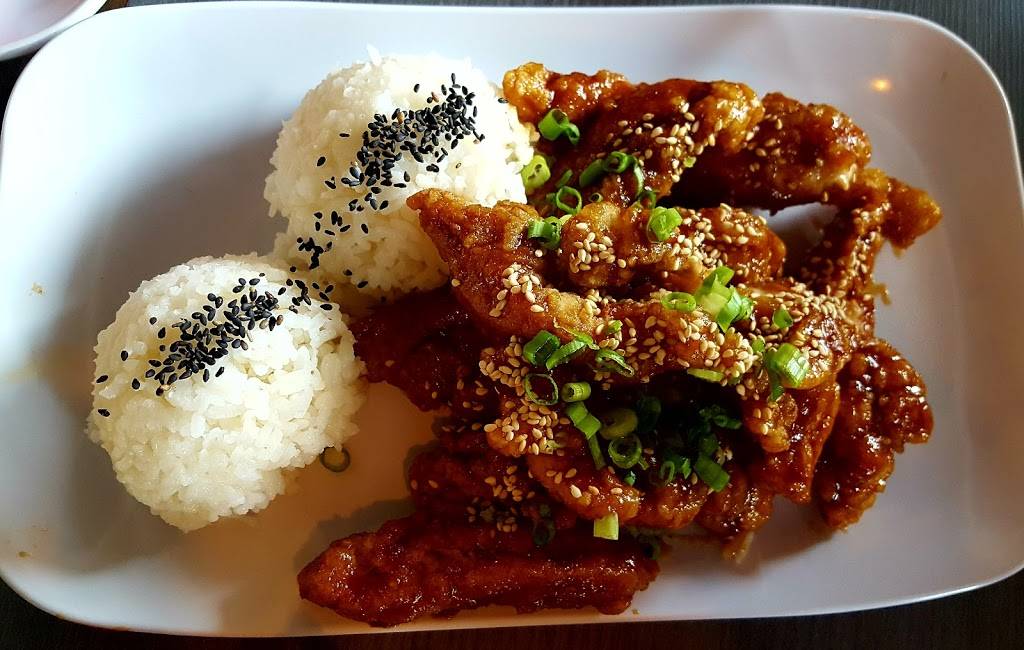 The Box & Burgers Eatery | restaurant | 12305 120th Ave NE suite c, Kirkland, WA 98034, USA | 4258210777 OR +1 425-821-0777