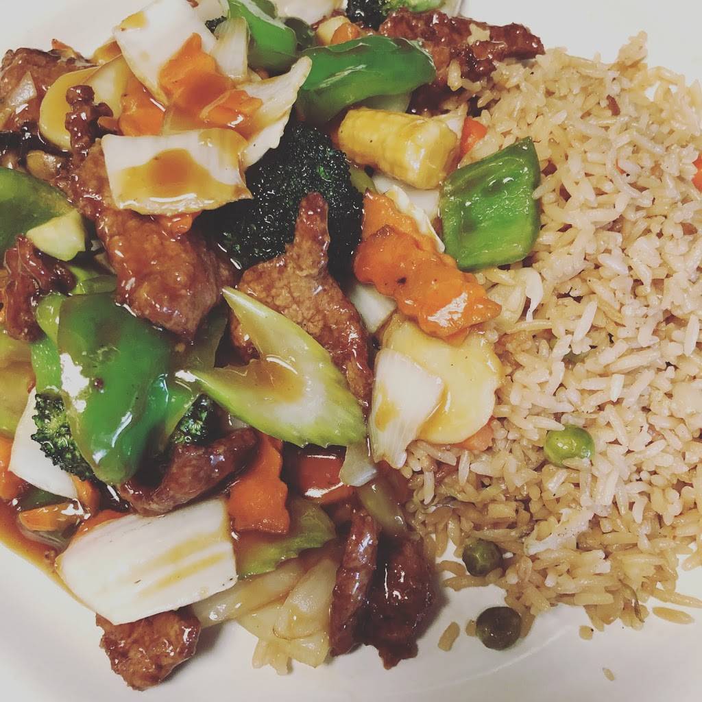 Main Moon Chinese Restaurant | restaurant | 607 W Liberty St, Hubbard, OH 44425, USA | 3305348880 OR +1 330-534-8880