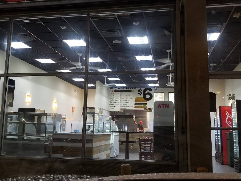 Burger Urway Express | restaurant | 1846 E New York Ave, Brooklyn, NY 11207, USA | 3476632315 OR +1 347-663-2315