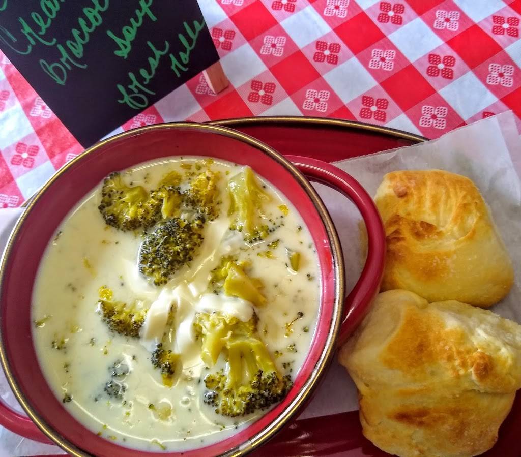 Comanche Cafe | restaurant | 322 N Staples St, Corpus Christi, TX 78401, USA | 3612106911 OR +1 361-210-6911