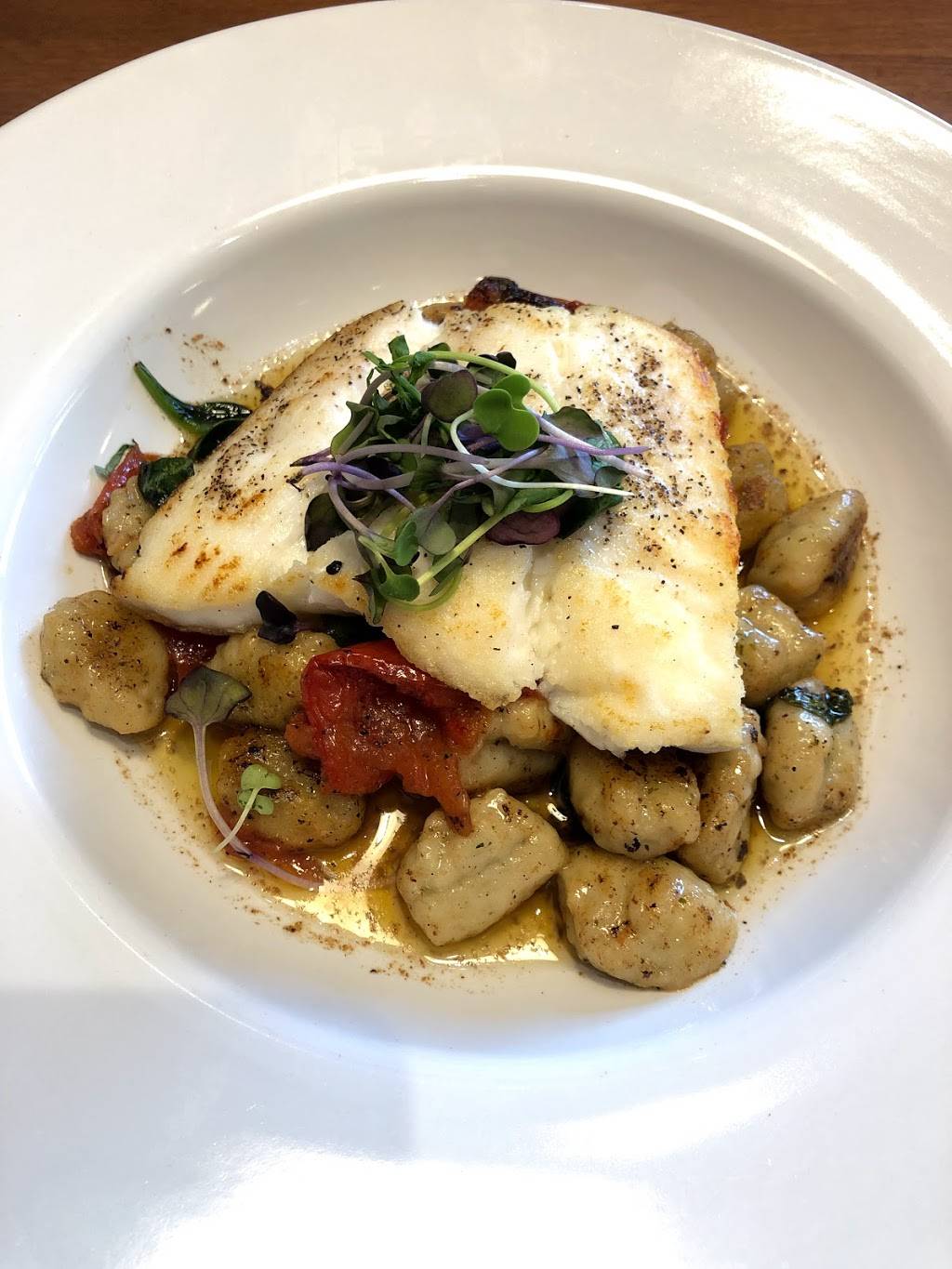 Dodies Dockside | restaurant | 301 Broadway Ave, Lorain, OH 44052, USA | 4407427209 OR +1 440-742-7209