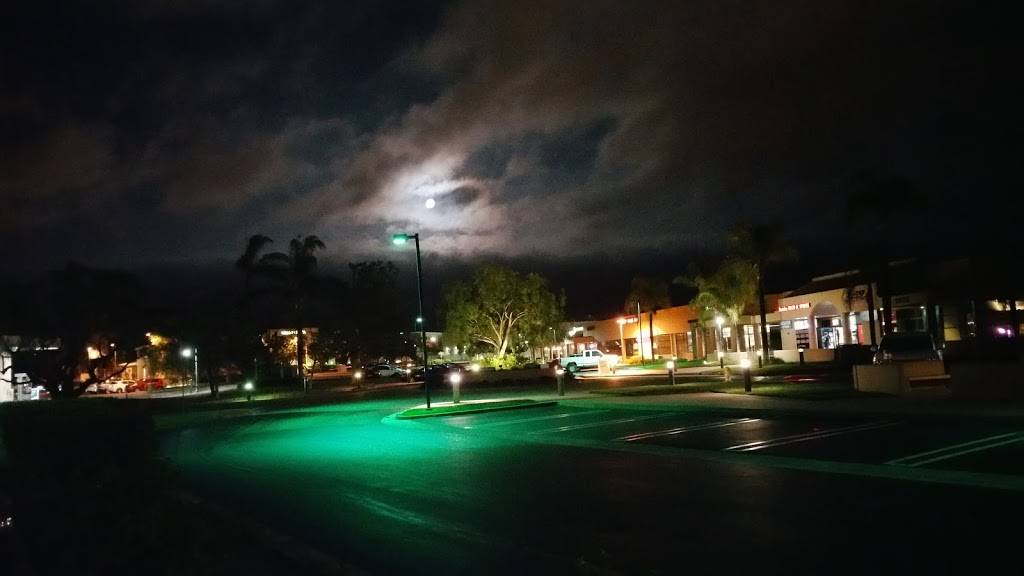 KFC | restaurant | 29840 Santa Margarita Pkwy, Rancho Santa Margarita, CA 92688, USA | 9498586605 OR +1 949-858-6605