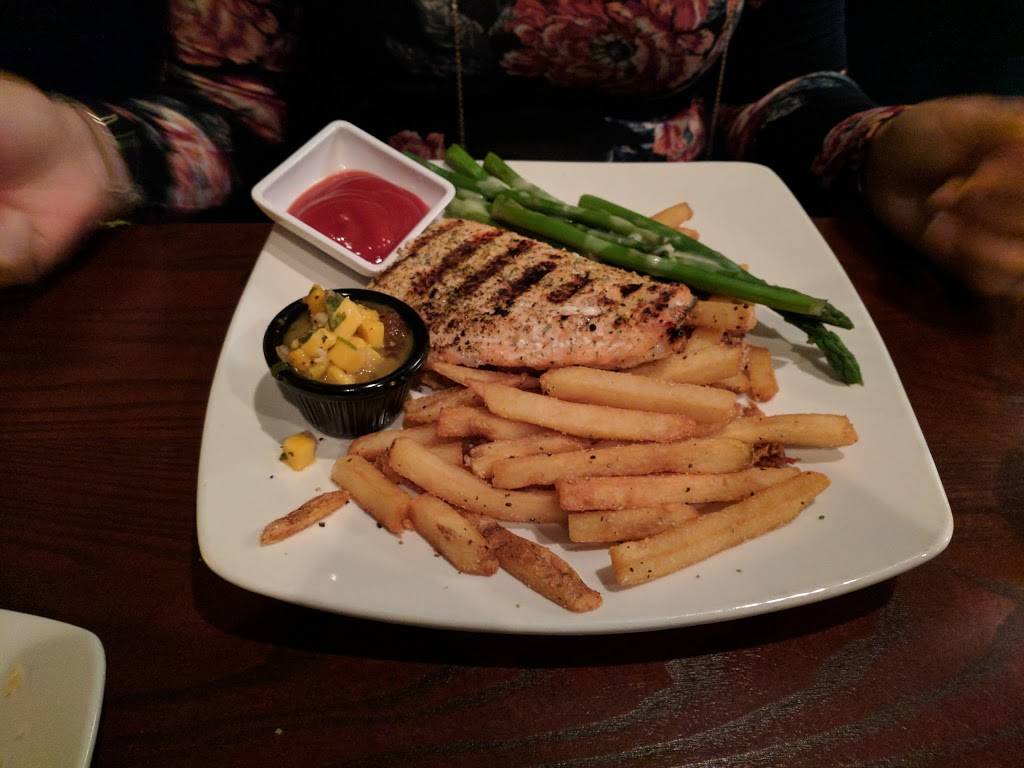 Floridas Fresh Grill | restaurant | 3312, 2039 N Atlantic Ave, Cocoa Beach, FL 32931, USA | 3216135649 OR +1 321-613-5649