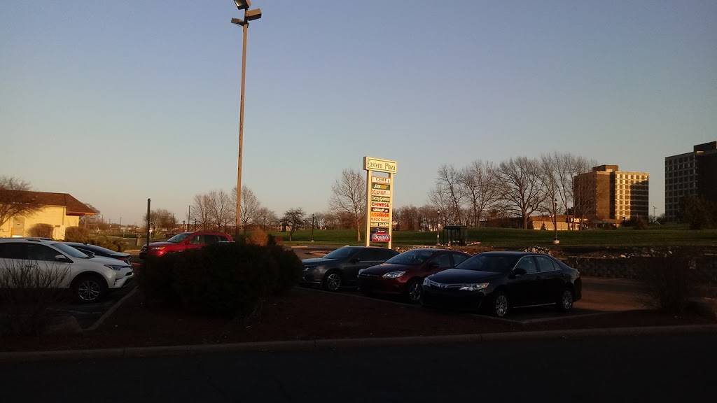 Subway | restaurant | 1094 N Huron River Dr, Ypsilanti, MI 48197, USA | 7344810162 OR +1 734-481-0162