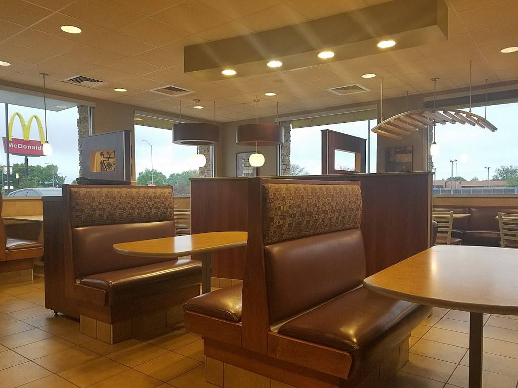 McDonalds | cafe | 1510 N Burlington Ave, Hastings, NE 68901, USA | 4024629884 OR +1 402-462-9884