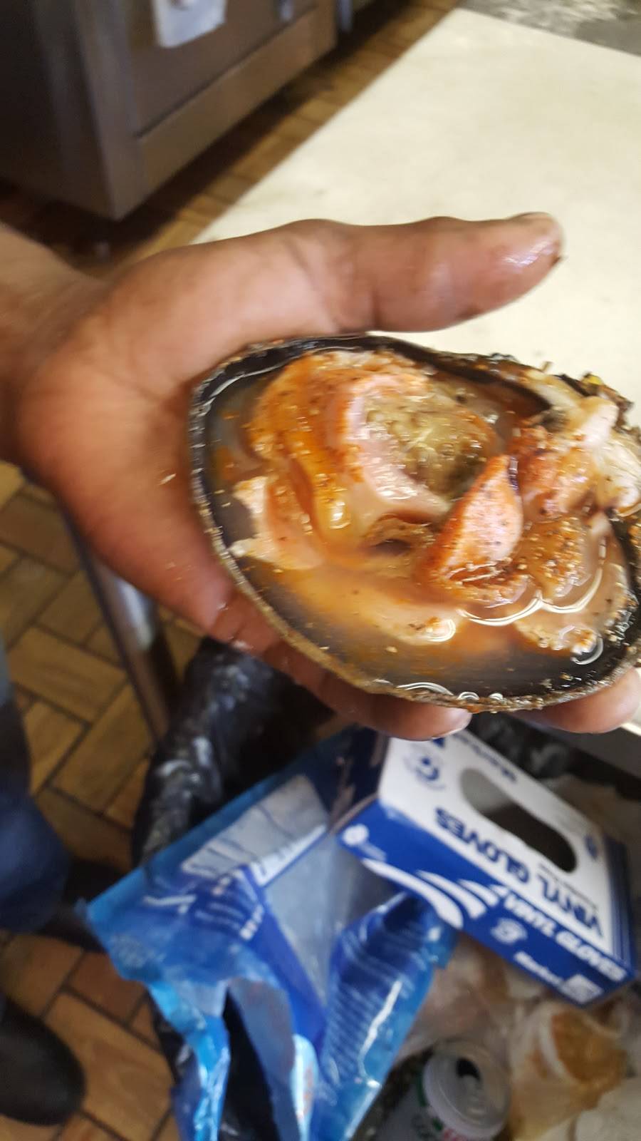 Crab Shack | meal takeaway | 4800 N 16th St, Philadelphia, PA 19141, USA | 2153241515 OR +1 215-324-1515