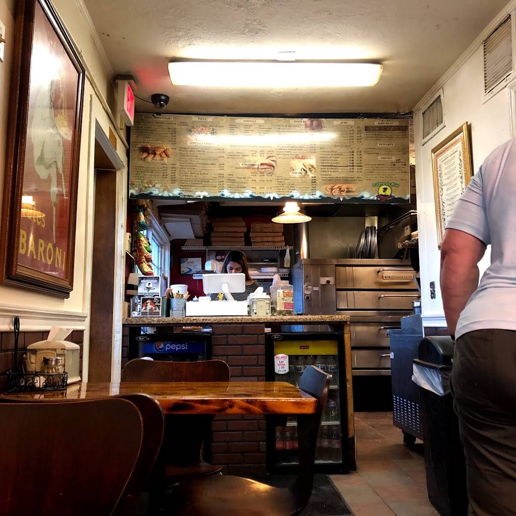 South Beach Pizzeria | meal delivery | 1621 Ocean Dr, Vero Beach, FL 32963, USA | 7722311110 OR +1 772-231-1110