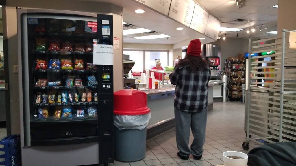 Lorettas Express Catering and Cafe | restaurant | 800 College Blvd, West Memphis, AR 72301, USA | 8707327305 OR +1 870-732-7305