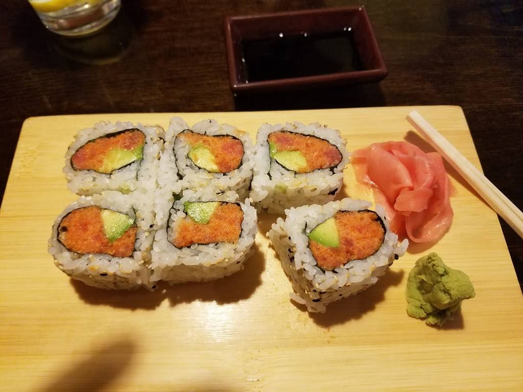 Ginza Asian Bistro | restaurant | 9420 Shelbyville Rd, Louisville, KY 40222, USA | 5027498878 OR +1 502-749-8878