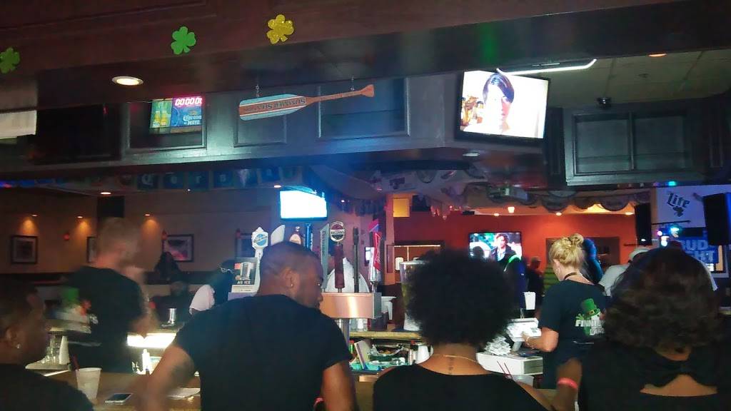 Finnigans Restaurant | restaurant | 101 Locust St, Lakewood, NJ 08701, USA | 7323647900 OR +1 732-364-7900