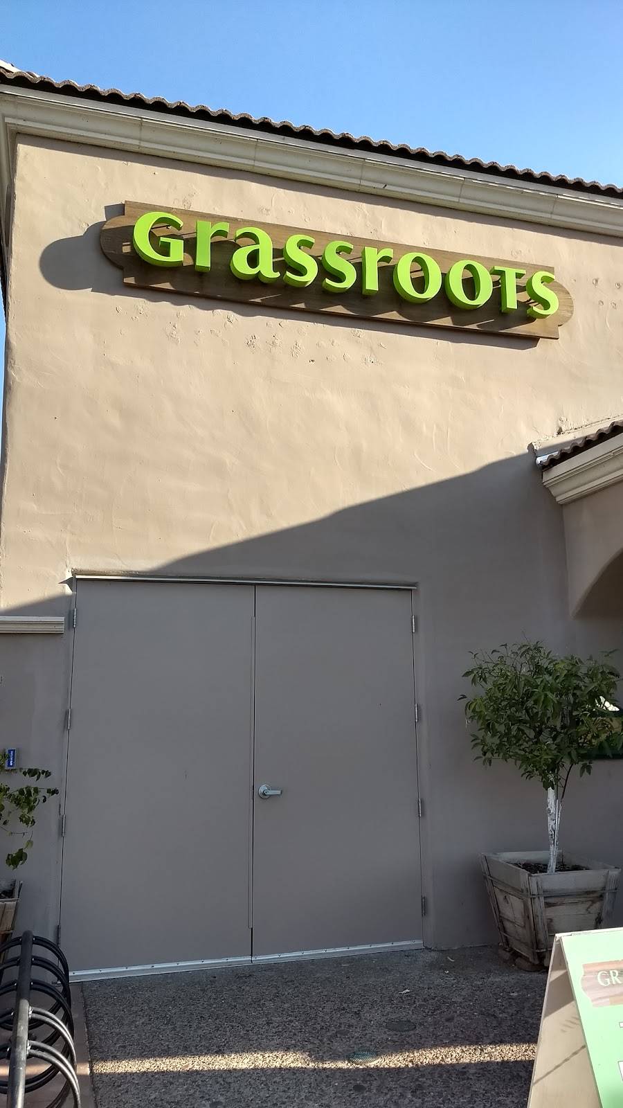 Grassroots Kitchen & Tap - Scottsdale | restaurant | 8120 North Hayden Road, 100 E-100 E, Scottsdale, AZ 85258, USA | 4806990699 OR +1 480-699-0699