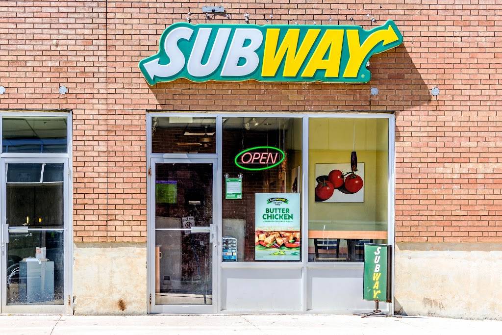 Subway | restaurant | Thornhill Square, 300 John St Unit 139, Thornhill, ON L3T 5W4, Canada | 9055976782 OR +1 905-597-6782
