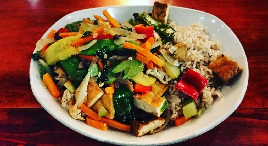 Stir Crazy Fresh Asian Grill | restaurant | 15795 W Bluemound Rd, Brookfield, WI 53005, USA | 2627863100 OR +1 262-786-3100