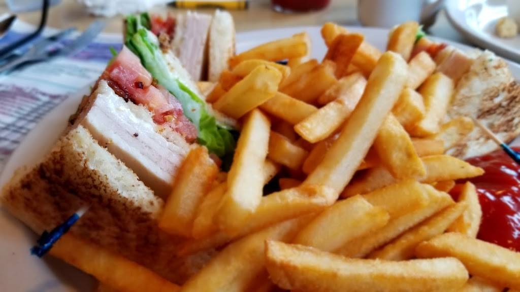 Village Coal Tower Restaurant | restaurant | 9 Schoen Pl, Pittsford, NY 14534, USA | 5853817866 OR +1 585-381-7866