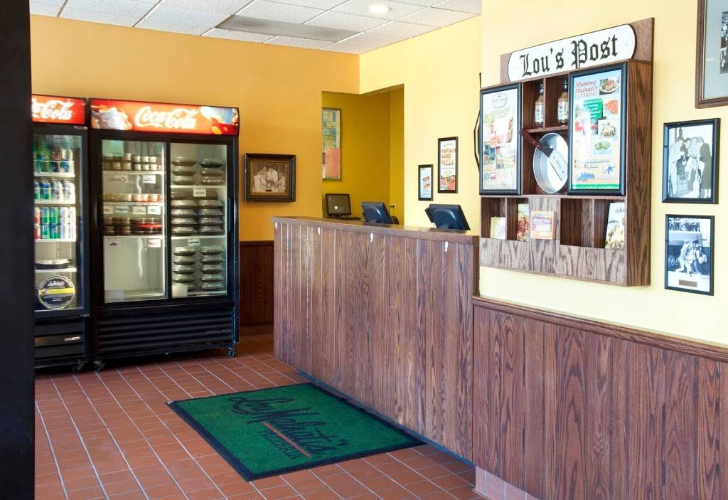 Lou Malnatis Pizzeria | meal delivery | 3223 Lake Ave, Wilmette, IL 60091, USA | 8472565780 OR +1 847-256-5780