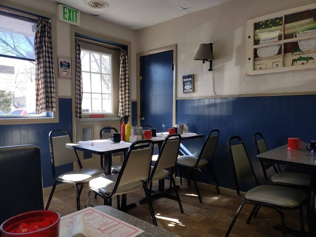 The Gathering Place Restaurant | restaurant | 407 3rd St, Howe, IN 46746, USA | 2605623584 OR +1 260-562-3584